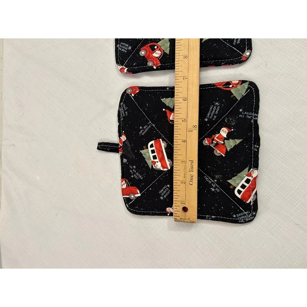 Unbranded Christmas Pot Holders OS Black Santa Truck Quilted Set of 2 Home
